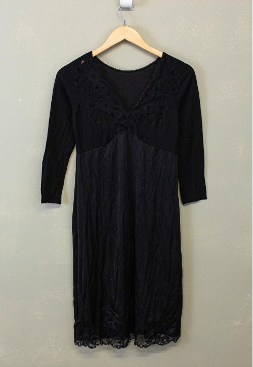 40% New Vintage Y2K Slip Dress Black Half Sleeve With Lace Details